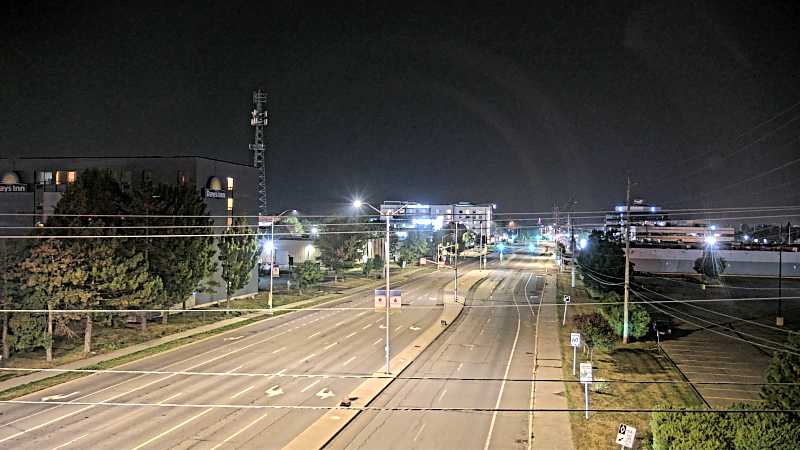 Traffic camera image at 2025-08-04 01:55:24