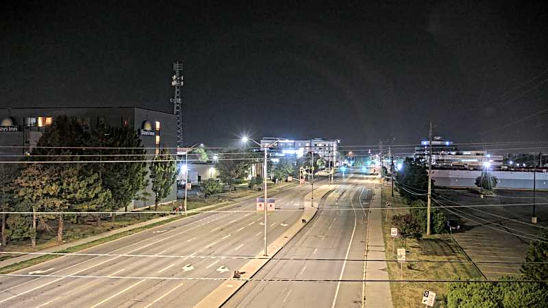 Traffic camera image at 2025-08-04 02:00:17