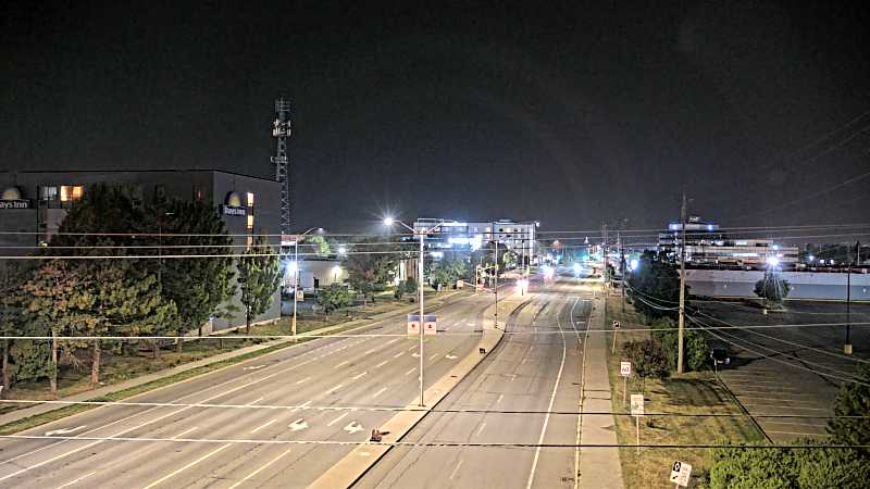 Traffic camera image at 2025-08-04 02:05:19