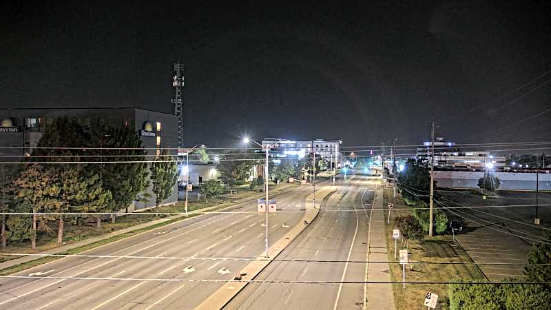Traffic camera image at 2025-08-04 02:35:22