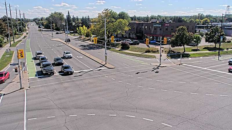 Traffic camera image at 2025-09-14 18:15:23