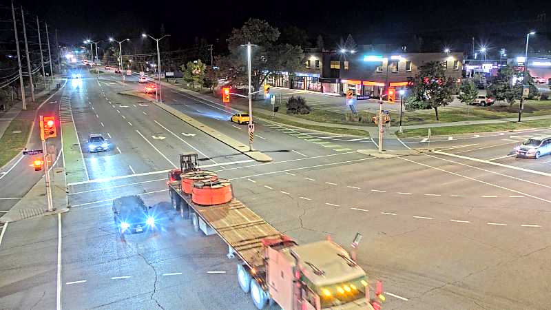 Traffic camera image at 2025-09-17 00:20:20