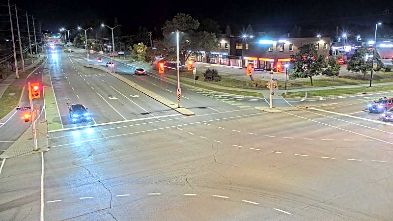Traffic camera image at 2025-09-17 00:35:20