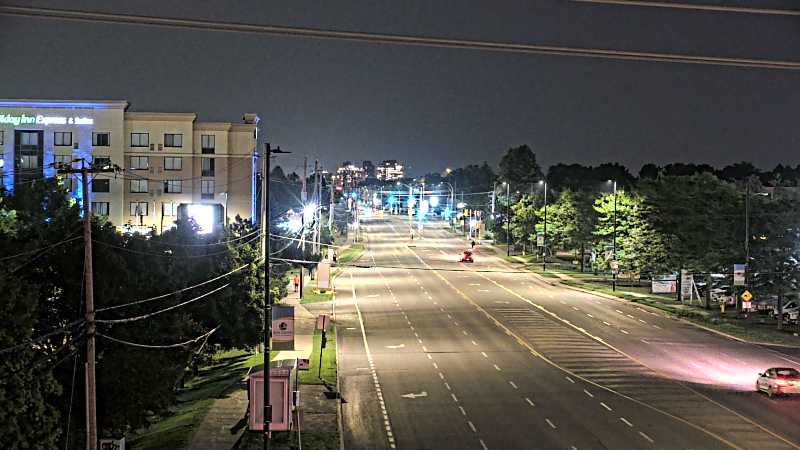 Traffic camera image at 2025-07-12 03:40:21