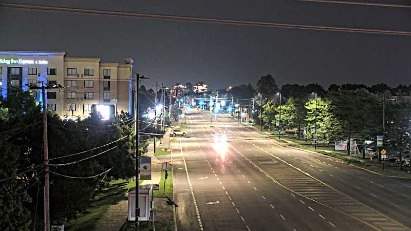 Traffic camera image at 2025-07-12 04:00:18