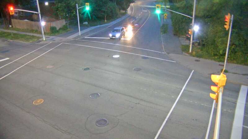 Traffic camera image at 2025-08-25 00:20:20