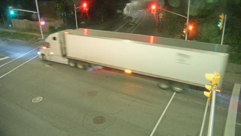 Traffic camera image at 2025-08-25 02:50:24