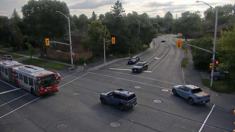 Traffic camera image at 2025-09-13 20:05:22