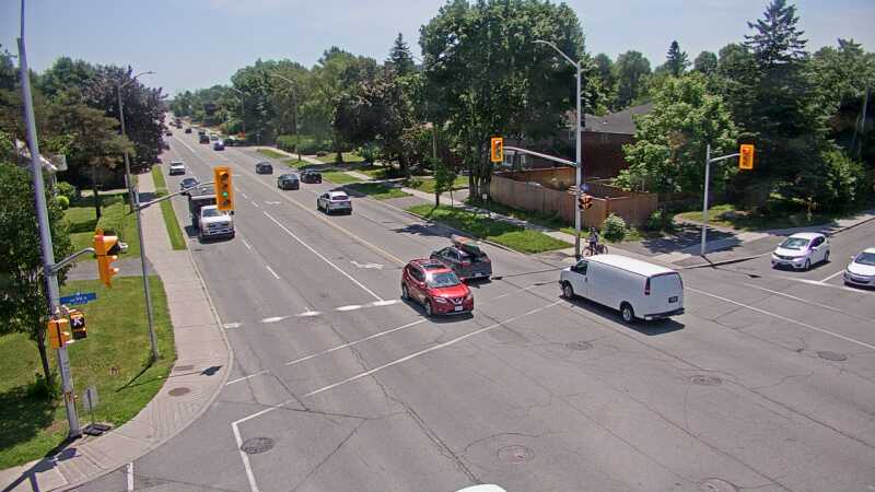 Traffic camera image at 2025-06-30 17:20:36