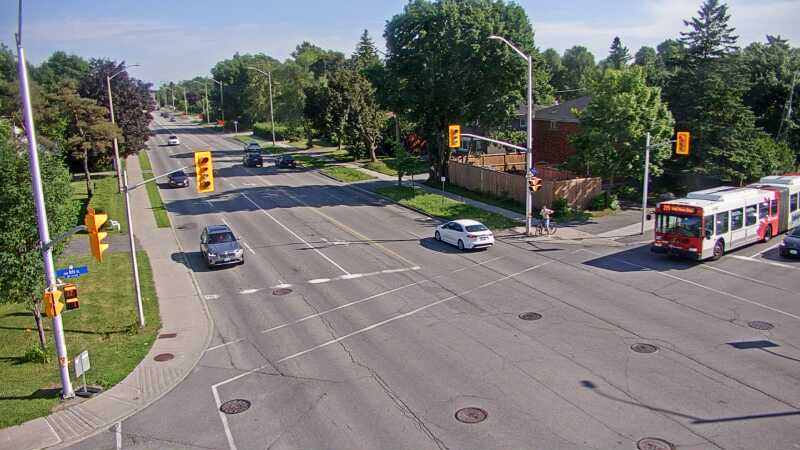 Traffic camera image at 2025-06-30 21:10:23