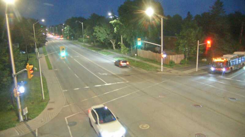 Traffic camera image at 2025-07-01 01:40:23
