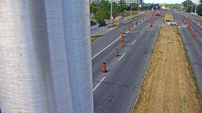 Traffic camera image at 2025-08-24 14:25:23