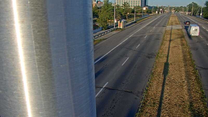 Traffic camera image at 2025-08-31 11:05:22