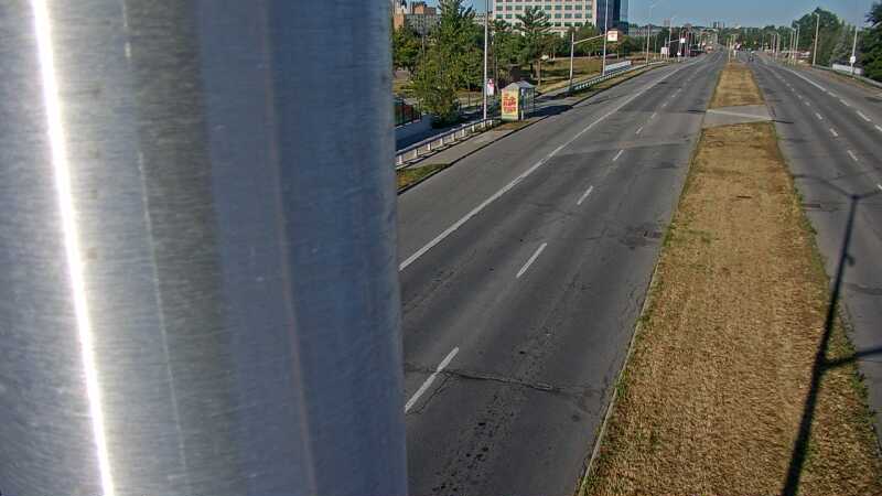 Traffic camera image at 2025-08-31 12:00:23
