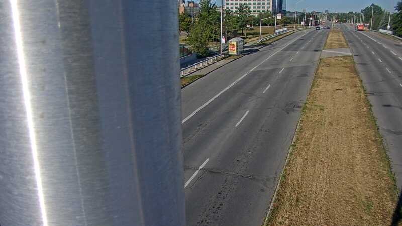 Traffic camera image at 2025-08-31 12:30:22