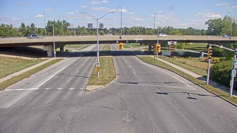 Traffic camera image at 2025-09-14 17:45:27