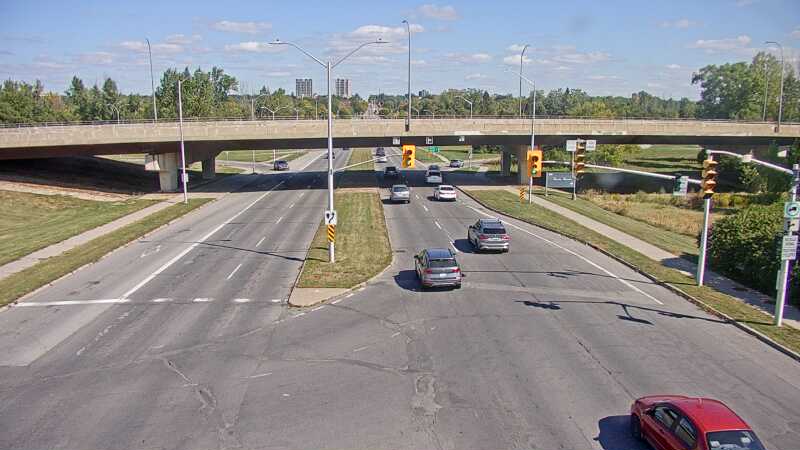 Traffic camera image at 2025-09-14 18:25:23