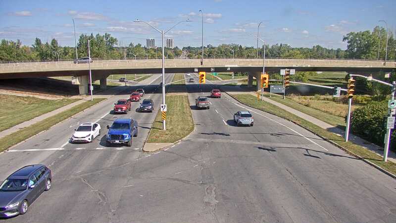 Traffic camera image at 2025-09-14 18:40:23