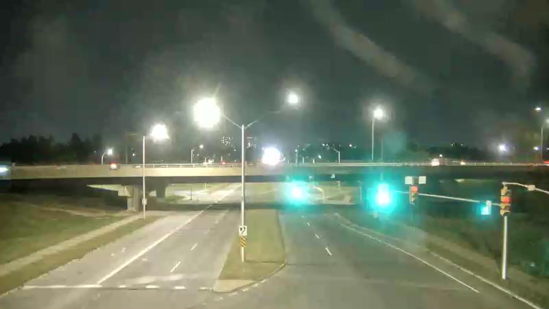 Traffic camera image at 2025-09-18 00:15:17