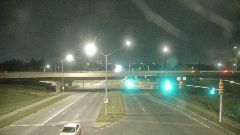 Traffic camera image at 2025-09-18 00:30:23