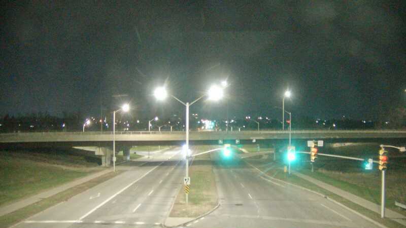 Traffic camera image at 2025-04-25 07:35:50
