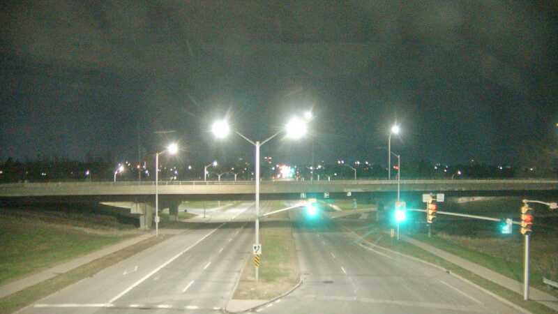 Traffic camera image at 2025-04-25 08:05:14