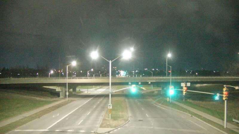 Traffic camera image at 2025-04-25 08:20:23