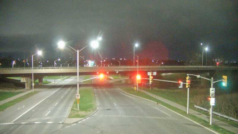Traffic camera image at 2025-05-09 06:30:15