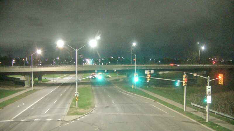 Traffic camera image at 2025-05-09 07:35:56