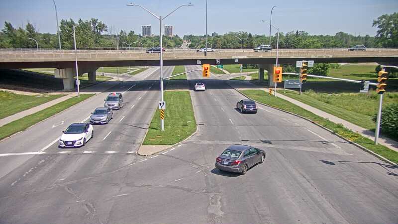 Traffic camera image at 2025-06-30 18:10:22