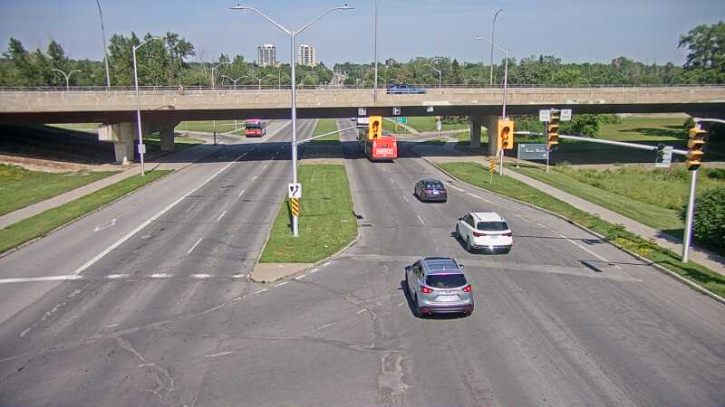 Traffic camera image at 2025-06-30 20:25:18