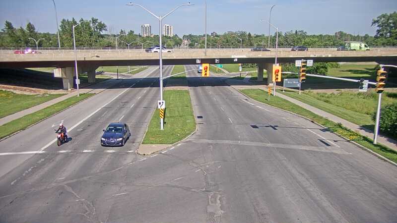 Traffic camera image at 2025-06-30 20:50:23
