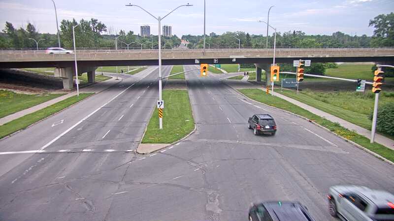 Traffic camera image at 2025-07-01 00:40:28