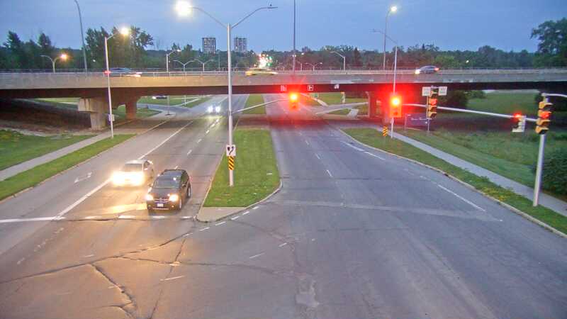 Traffic camera image at 2025-07-01 01:15:23