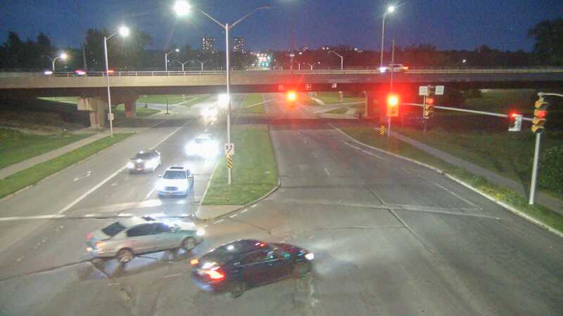 Traffic camera image at 2025-07-01 01:40:23