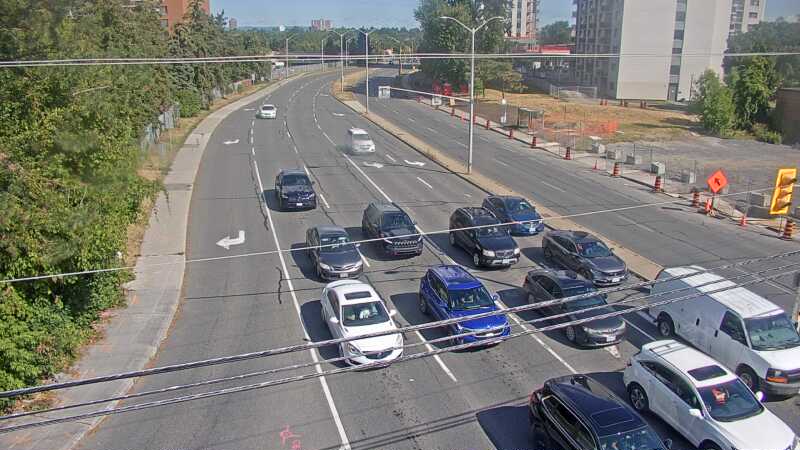 Traffic camera image at 2025-08-24 14:20:06