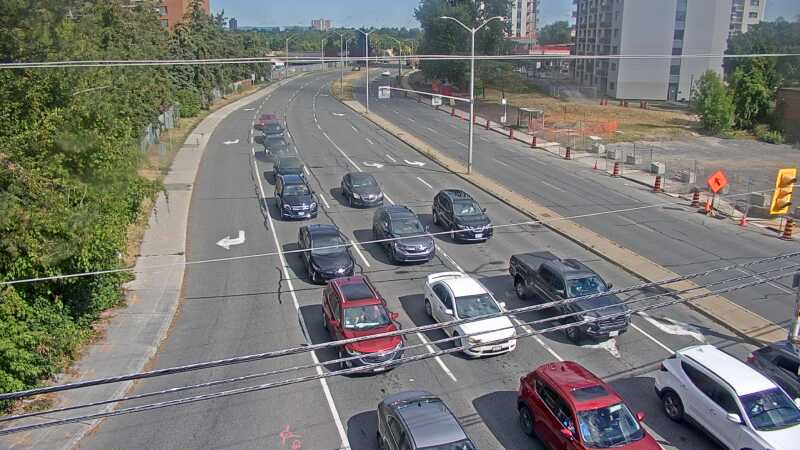 Traffic camera image at 2025-08-24 14:25:06