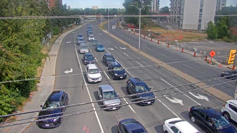Traffic camera image at 2025-08-24 15:00:08