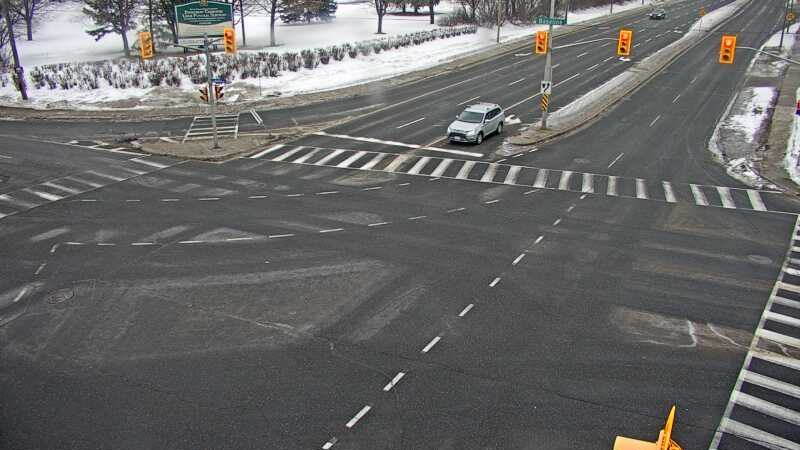 Traffic camera image at 2025-03-09 13:05:06