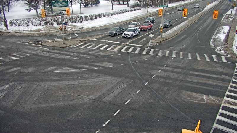 Traffic camera image at 2025-03-09 13:30:05