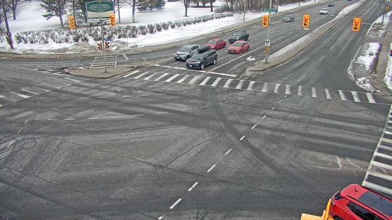 Traffic camera image at 2025-03-09 13:45:22