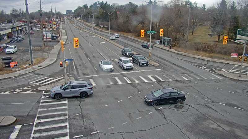 Traffic camera image at 2025-03-25 13:15:05