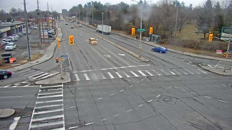 Traffic camera image at 2025-03-25 13:45:09
