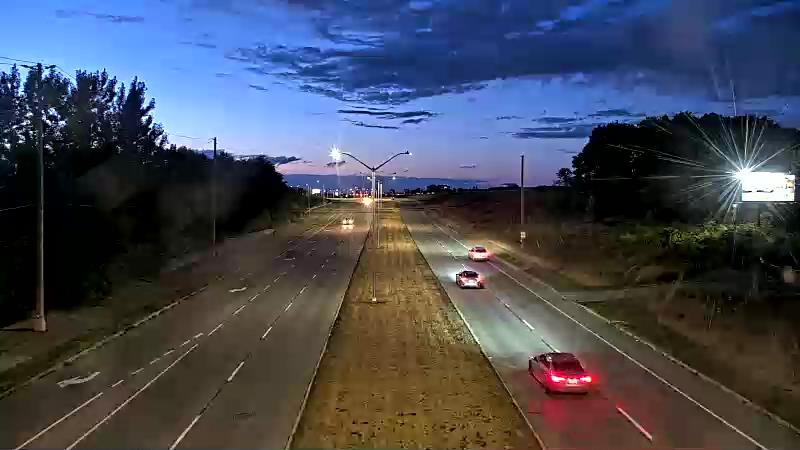 Traffic camera image at 2025-08-25 00:30:20