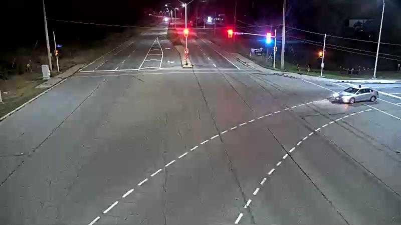 Traffic camera image at 2025-09-04 05:00:18