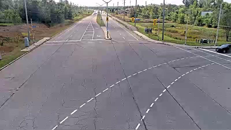 Traffic camera image at 2025-09-05 15:45:25