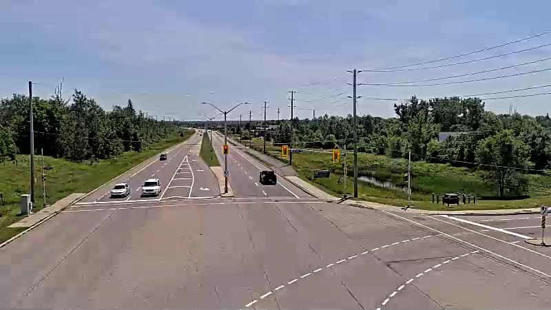Traffic camera image at 2025-06-30 17:40:22