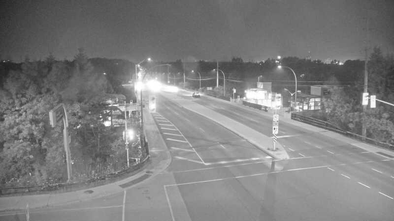 Traffic camera image at 2025-08-04 02:25:24