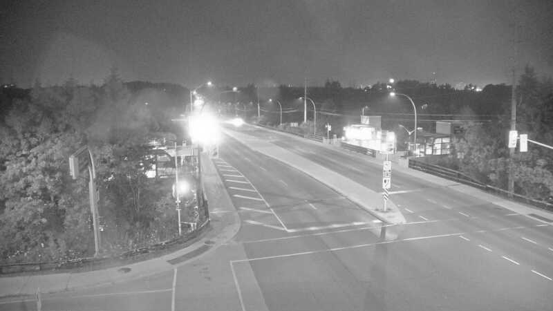 Traffic camera image at 2025-08-04 02:35:22