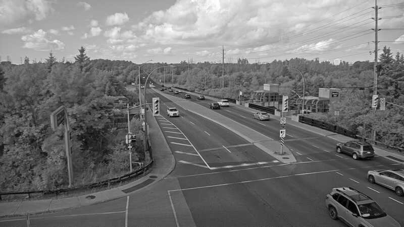 Traffic camera image at 2025-08-24 14:30:22